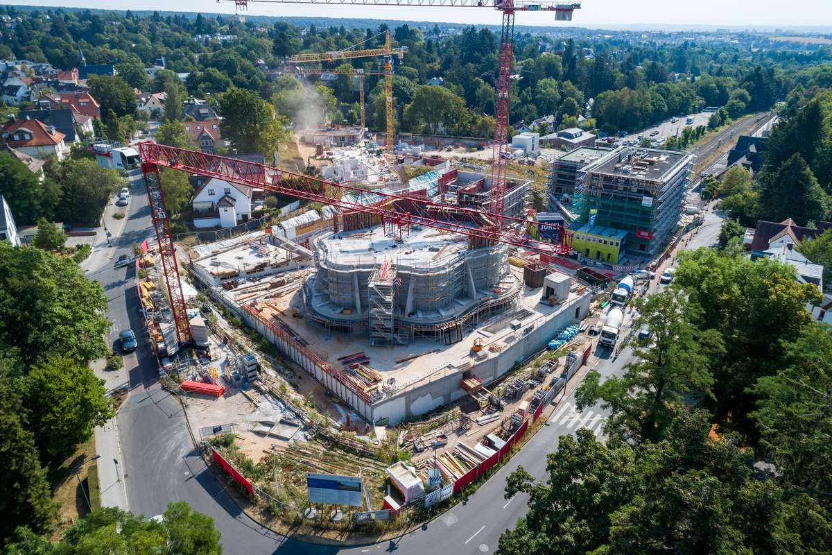 drohnenaufnahme kornberg taunus baustelle neubau