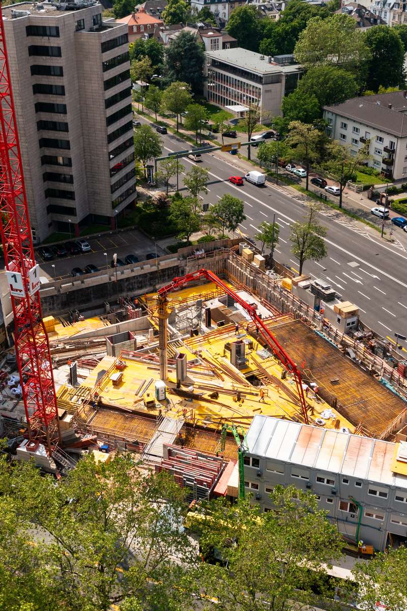 drohnenaufnahme baustelle frankfurt hauptstraße betonage