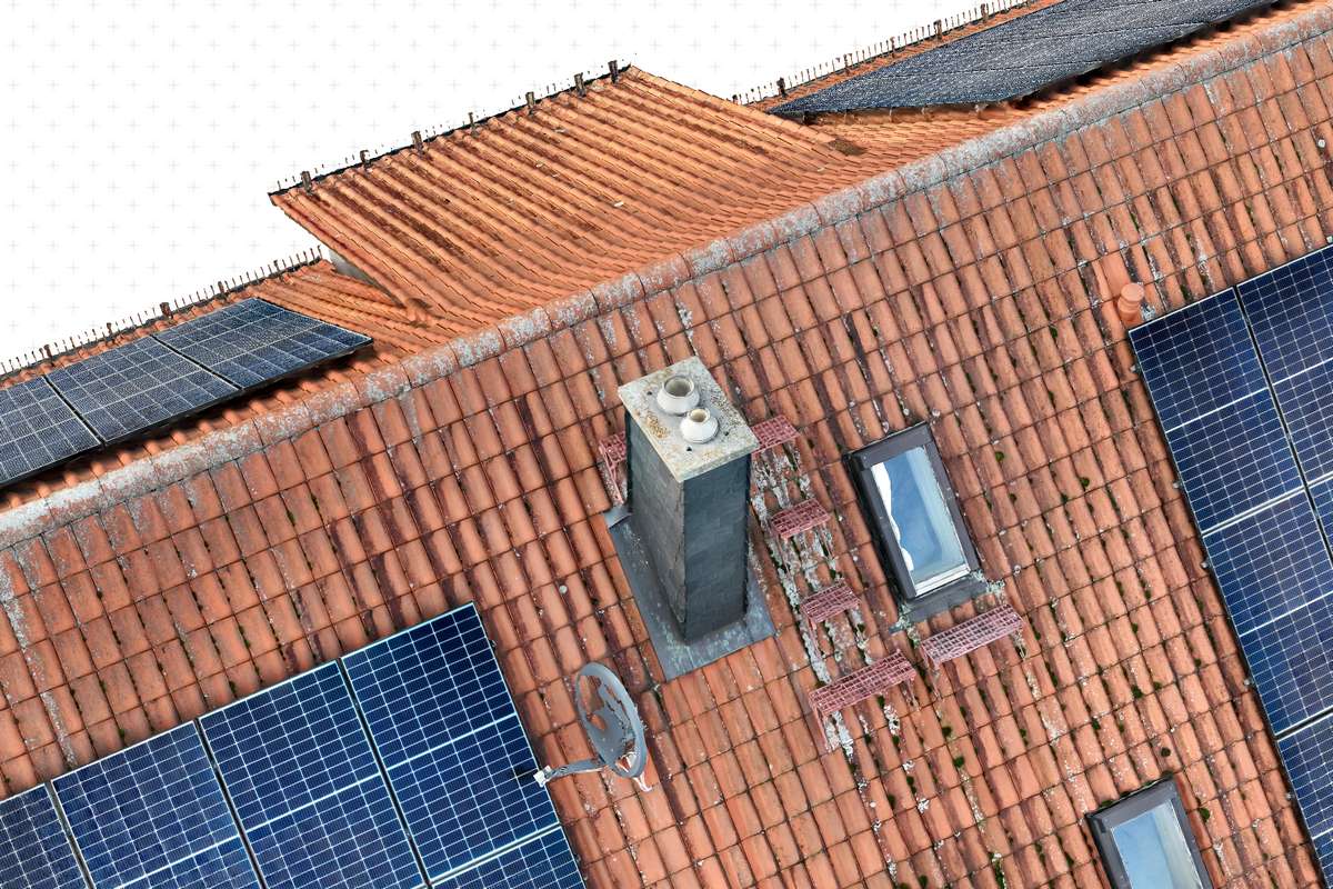 3d modell photogrammetrie drohne dachvermessung mit solar photovoltaik schornstein