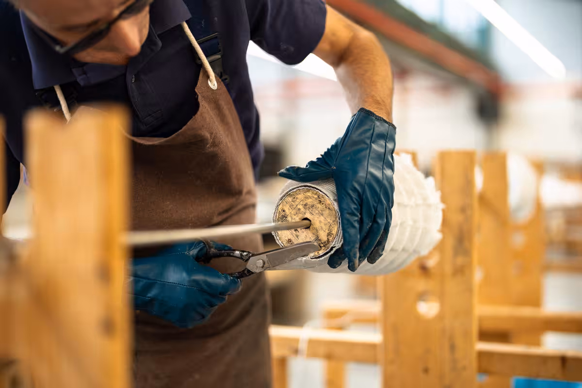 teleaufnahme eines mitarbeiters im kompensatorenbau bei korema in darmstadt für social media